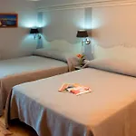 Отель Majestic 3*
