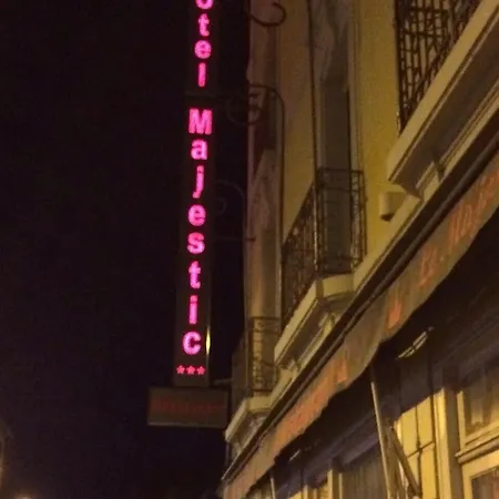Majestic 3*